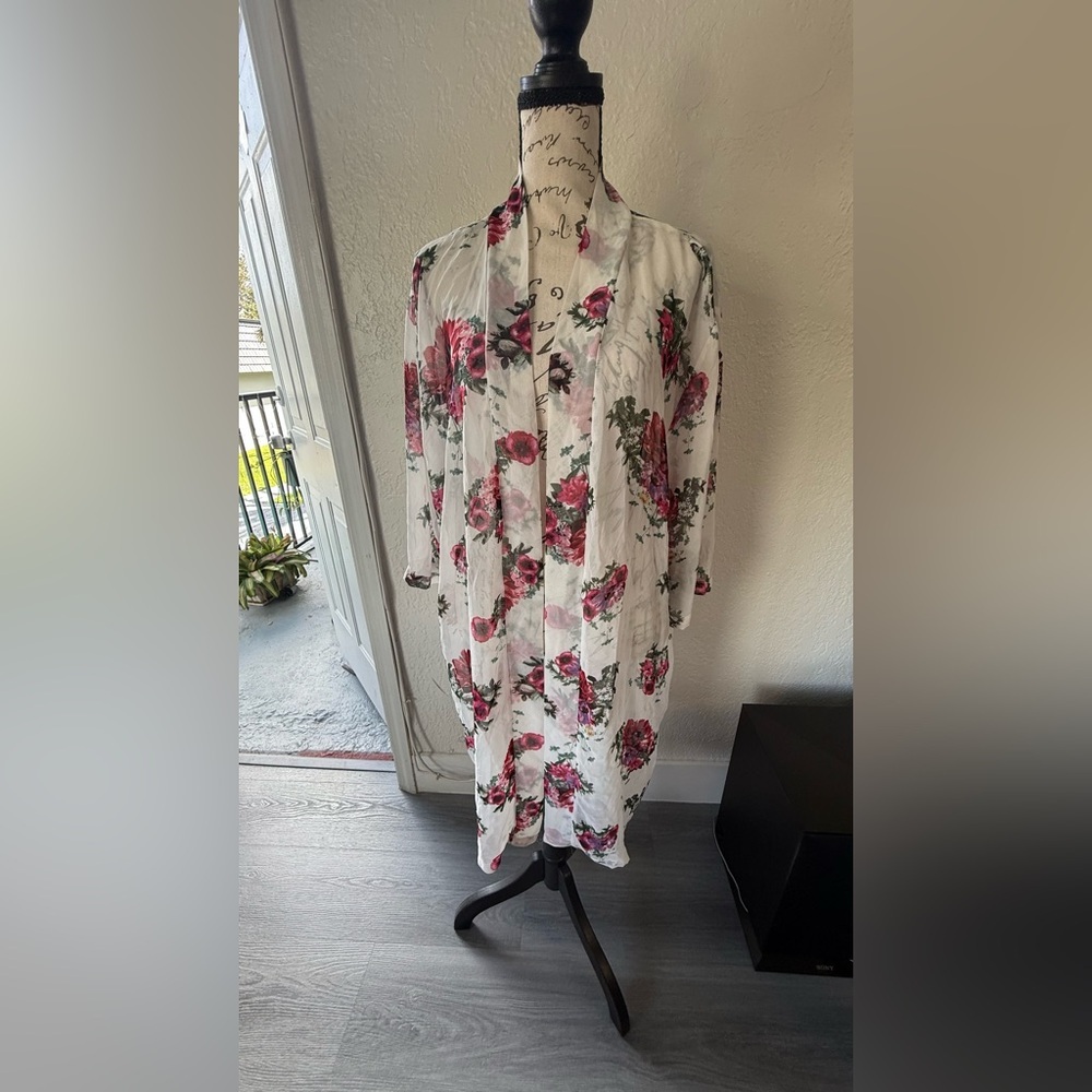 Say What? Floral Longline Kimono - Pink Rose & Script Print - One Size - Picture 3 of 6